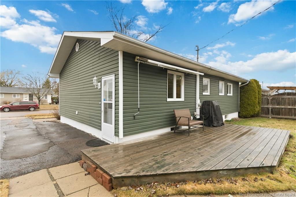 90 Pasadena Dr, Moncton, NB