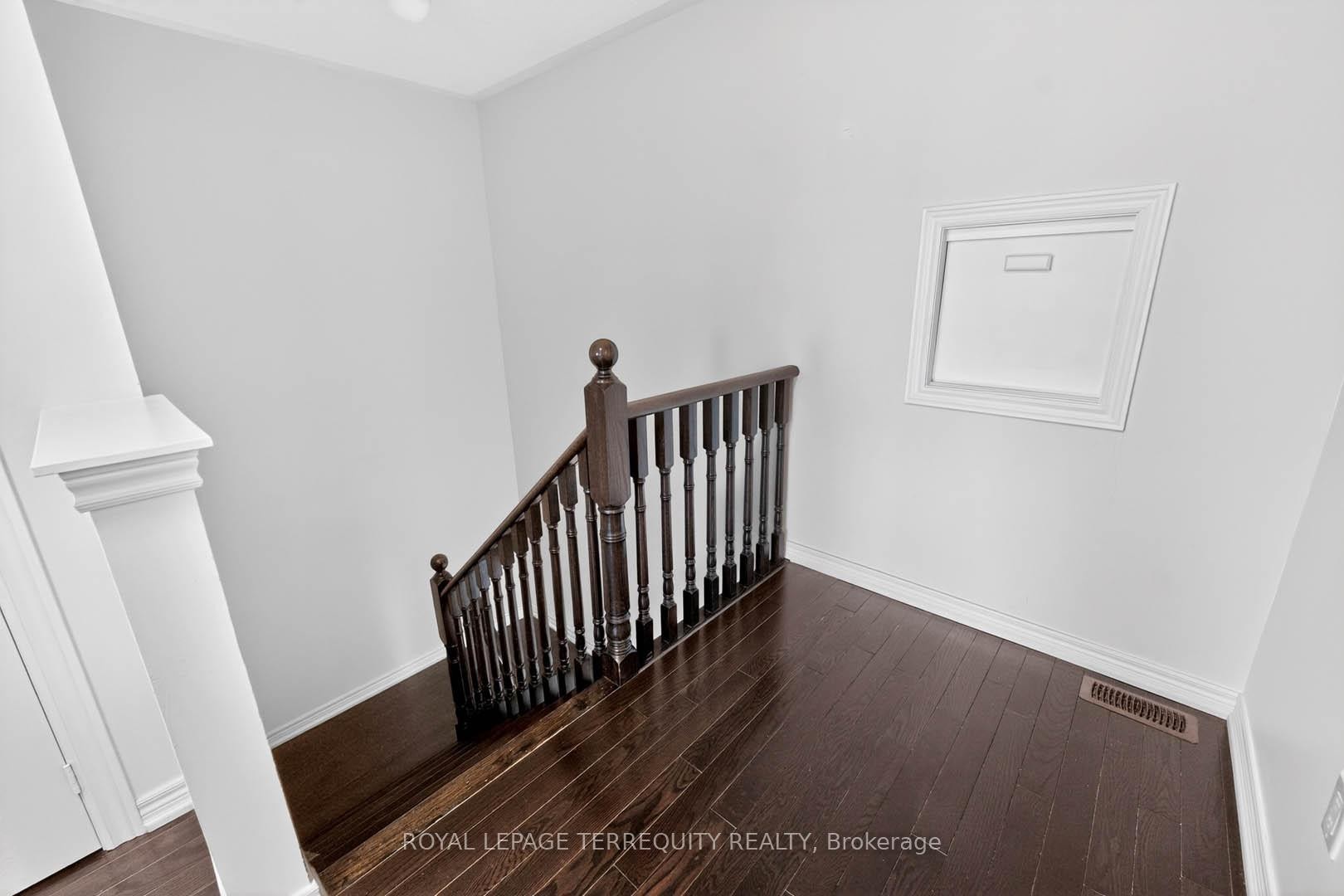 190 East'S Corners Boulevard, Vaughan, ON - Indoor Photo Showing Other Room