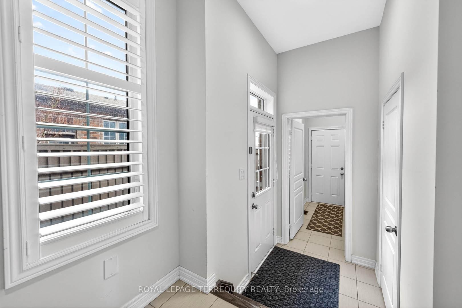 190 East'S Corners Boulevard, Vaughan, ON - Indoor Photo Showing Other Room