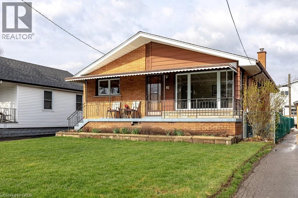 92 Reid Avenue S, Hamilton, ON - Outdoor With Deck Patio Veranda