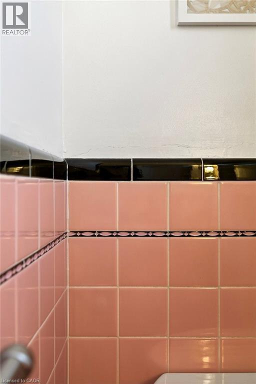 92 Reid Avenue S, Hamilton, ON - Photo Showing Other Room