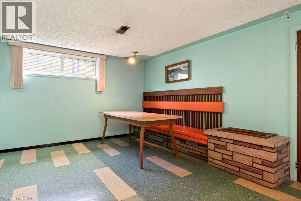 92 Reid Avenue S, Hamilton, ON - Indoor