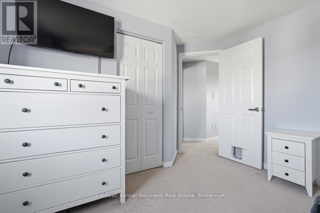 67 Cedarvale Avenue, Guelph (Grange Road), ON - Indoor