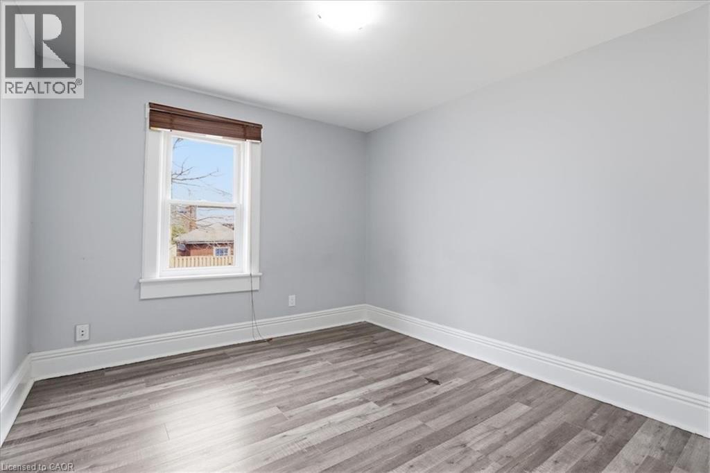 12 Todd Street, Cambridge, ON - Indoor Photo Showing Other Room