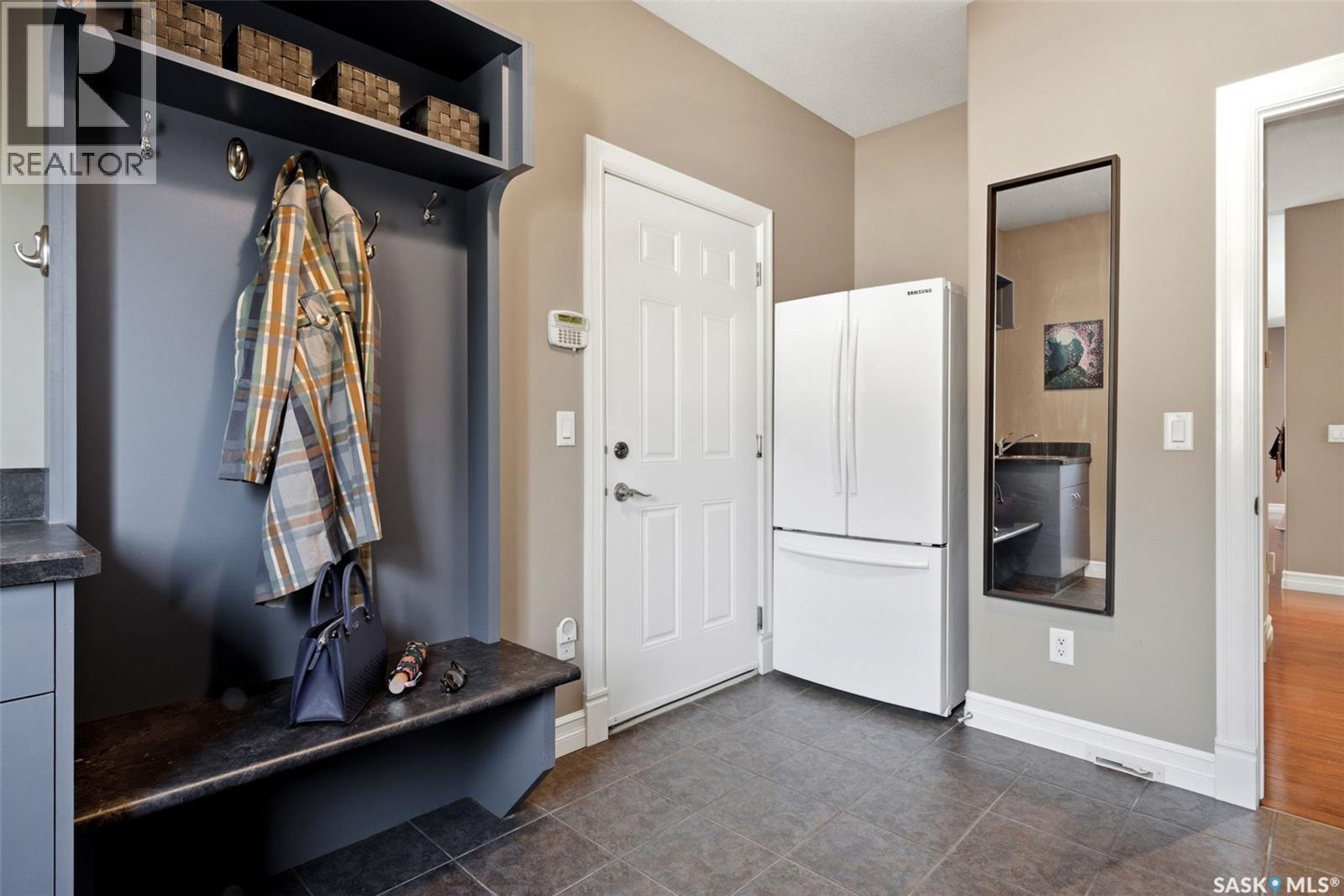 1514 Lakeridge Drive N, Regina, SK - Indoor With Fireplace