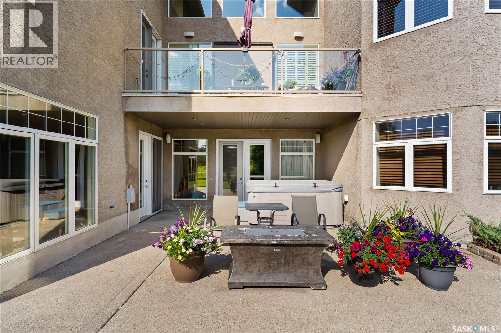 1514 Lakeridge Drive N, Regina, SK - Outdoor With Deck Patio Veranda