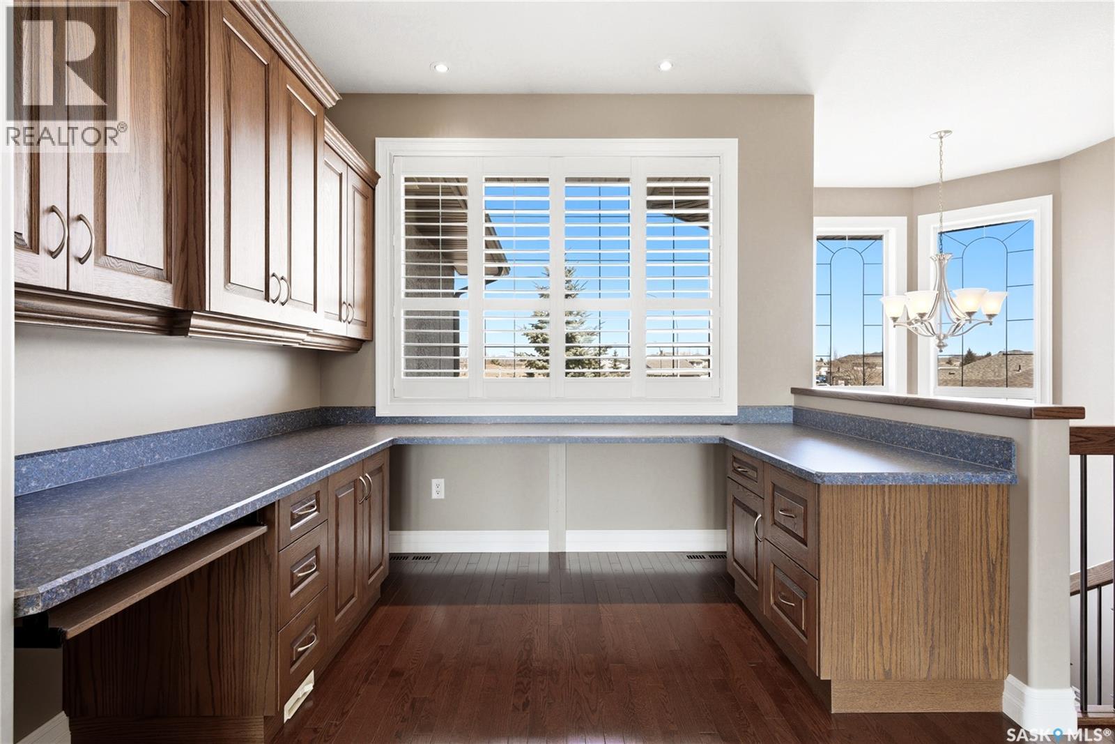 1514 Lakeridge Drive N, Regina, SK - Indoor