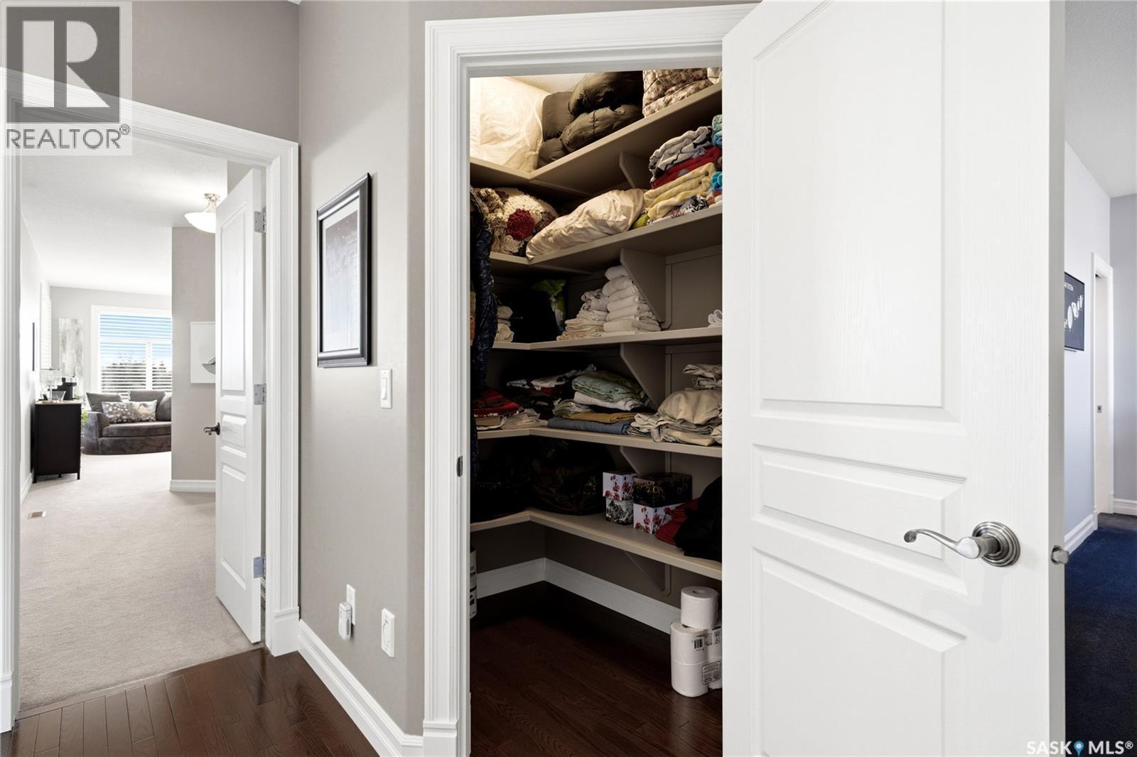 1514 Lakeridge Drive N, Regina, SK - Indoor Photo Showing Other Room