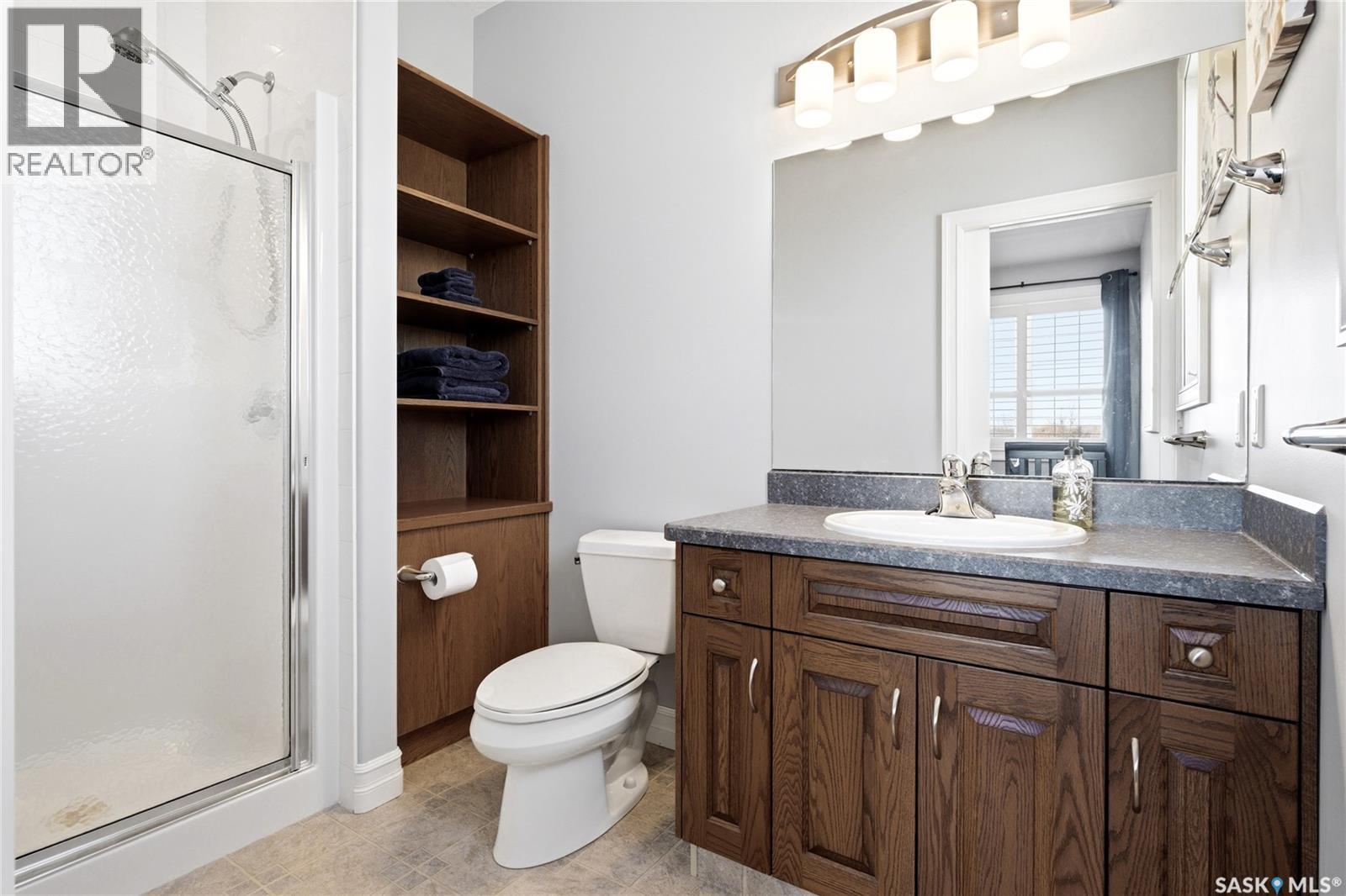 1514 Lakeridge Drive N, Regina, SK - Indoor Photo Showing Bathroom