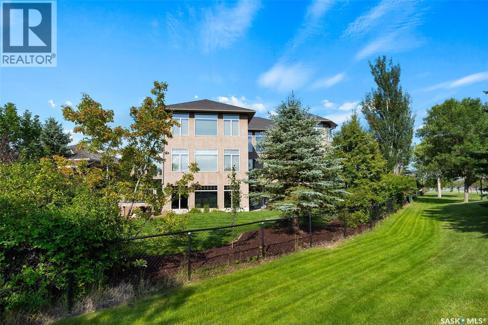 1514 Lakeridge Drive N, Regina, SK - Outdoor