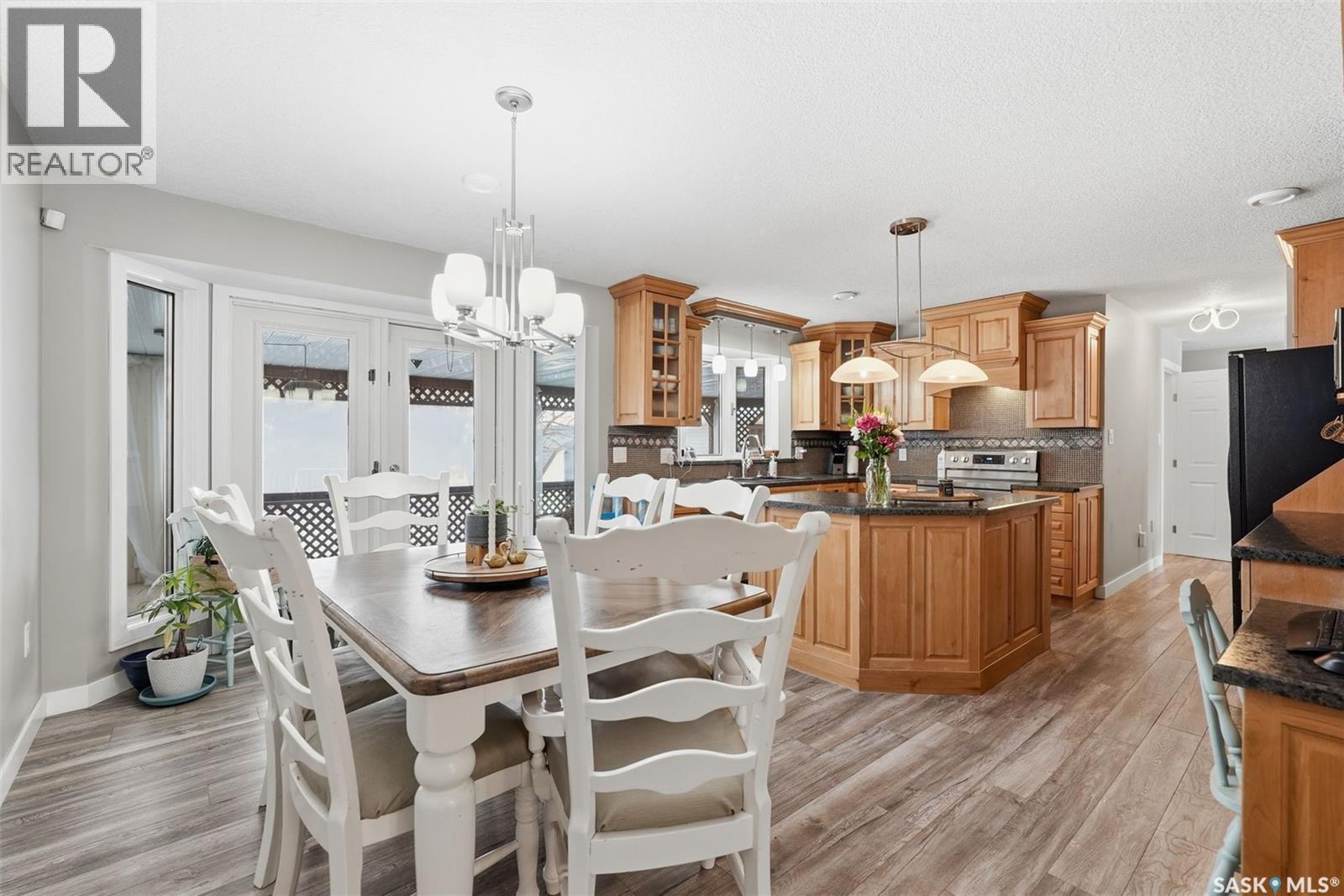 217 13Th Avenue E, Watrous, SK - Indoor Photo Showing Dining Room