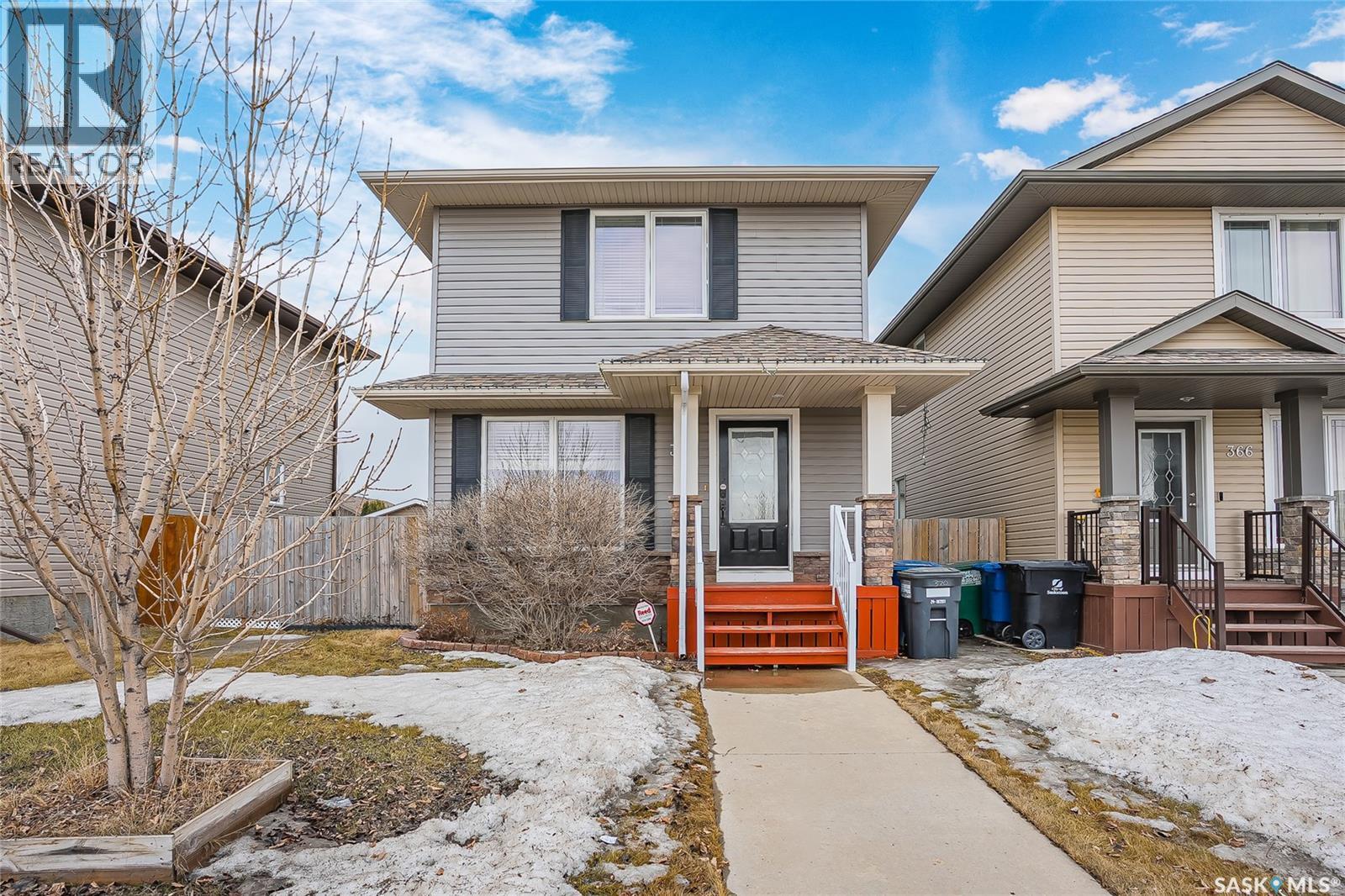 370 Cornish Road, Saskatoon, SK - Outdoor With Deck Patio Veranda With Facade