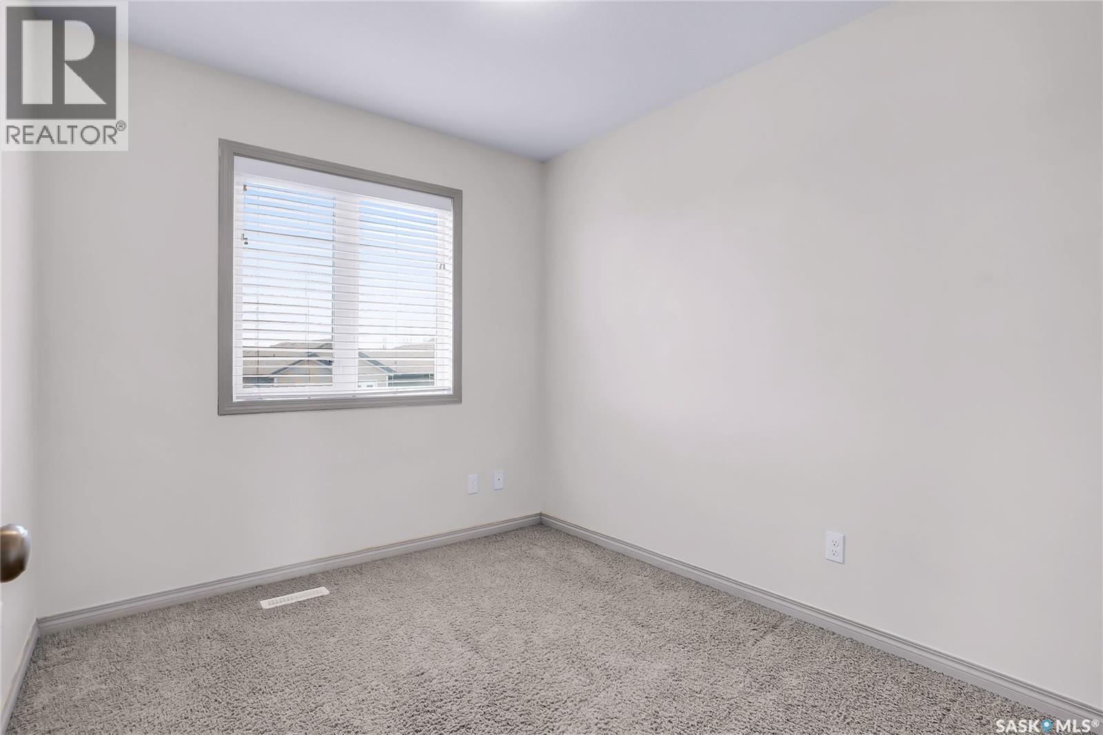370 Cornish Road, Saskatoon, SK - Indoor Photo Showing Other Room