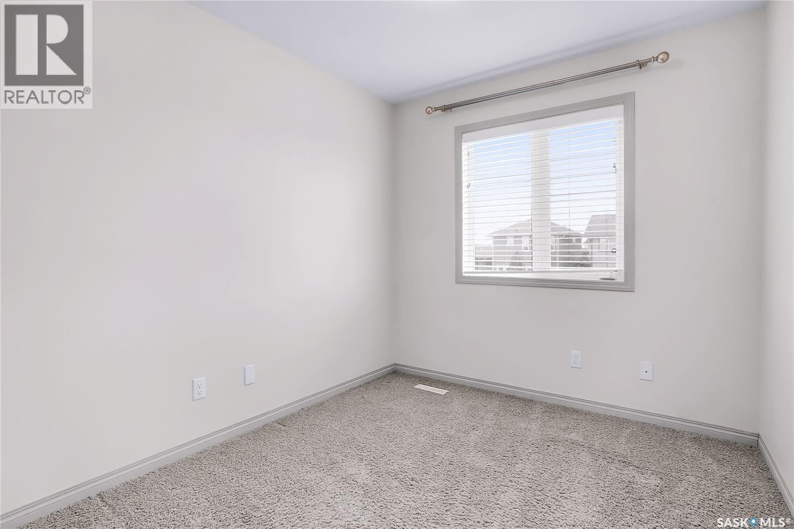 370 Cornish Road, Saskatoon, SK - Indoor Photo Showing Other Room