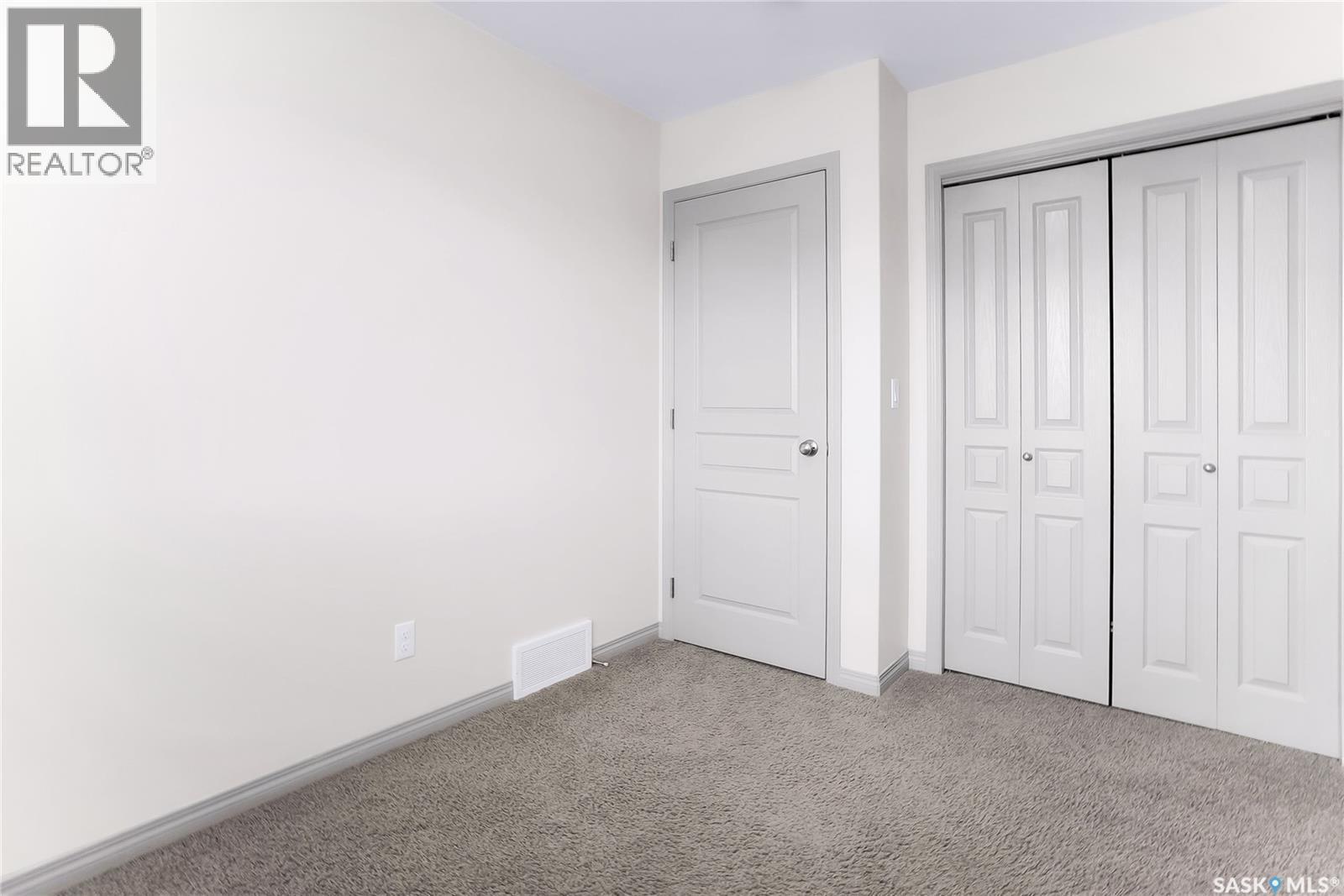 370 Cornish Road, Saskatoon, SK - Indoor Photo Showing Other Room
