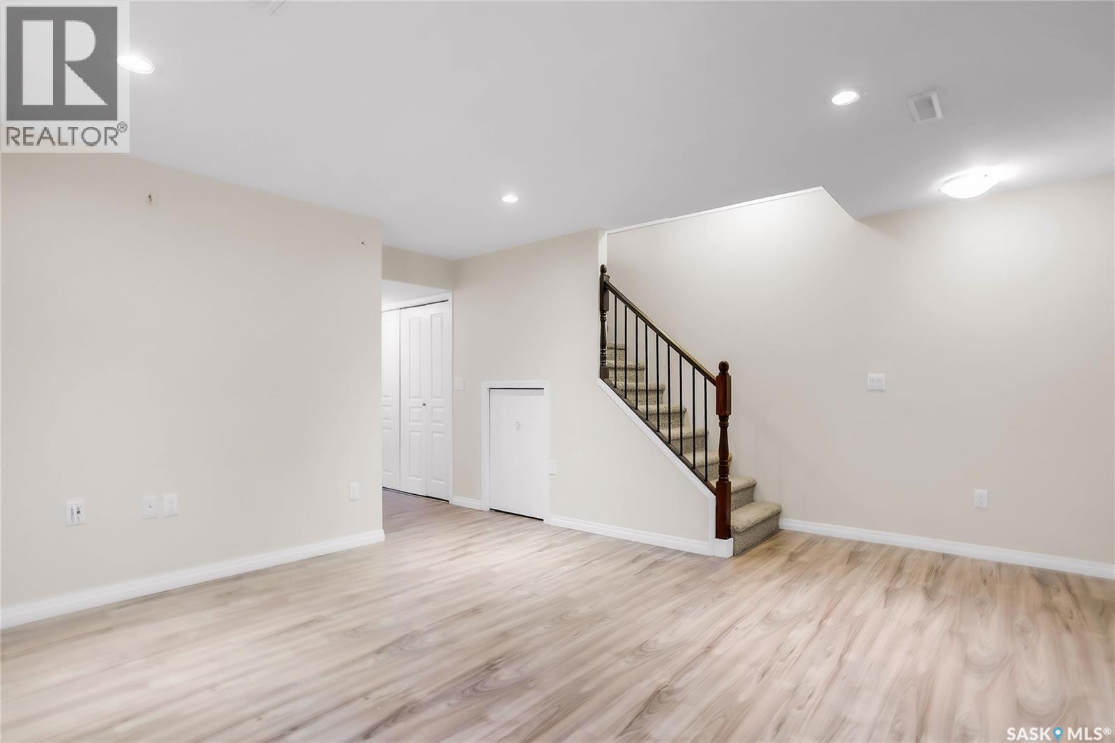 370 Cornish Road, Saskatoon, SK - Indoor Photo Showing Other Room