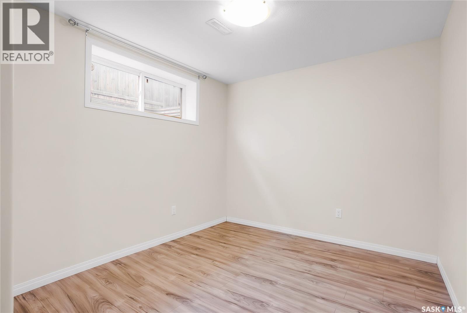 370 Cornish Road, Saskatoon, SK - Indoor Photo Showing Other Room