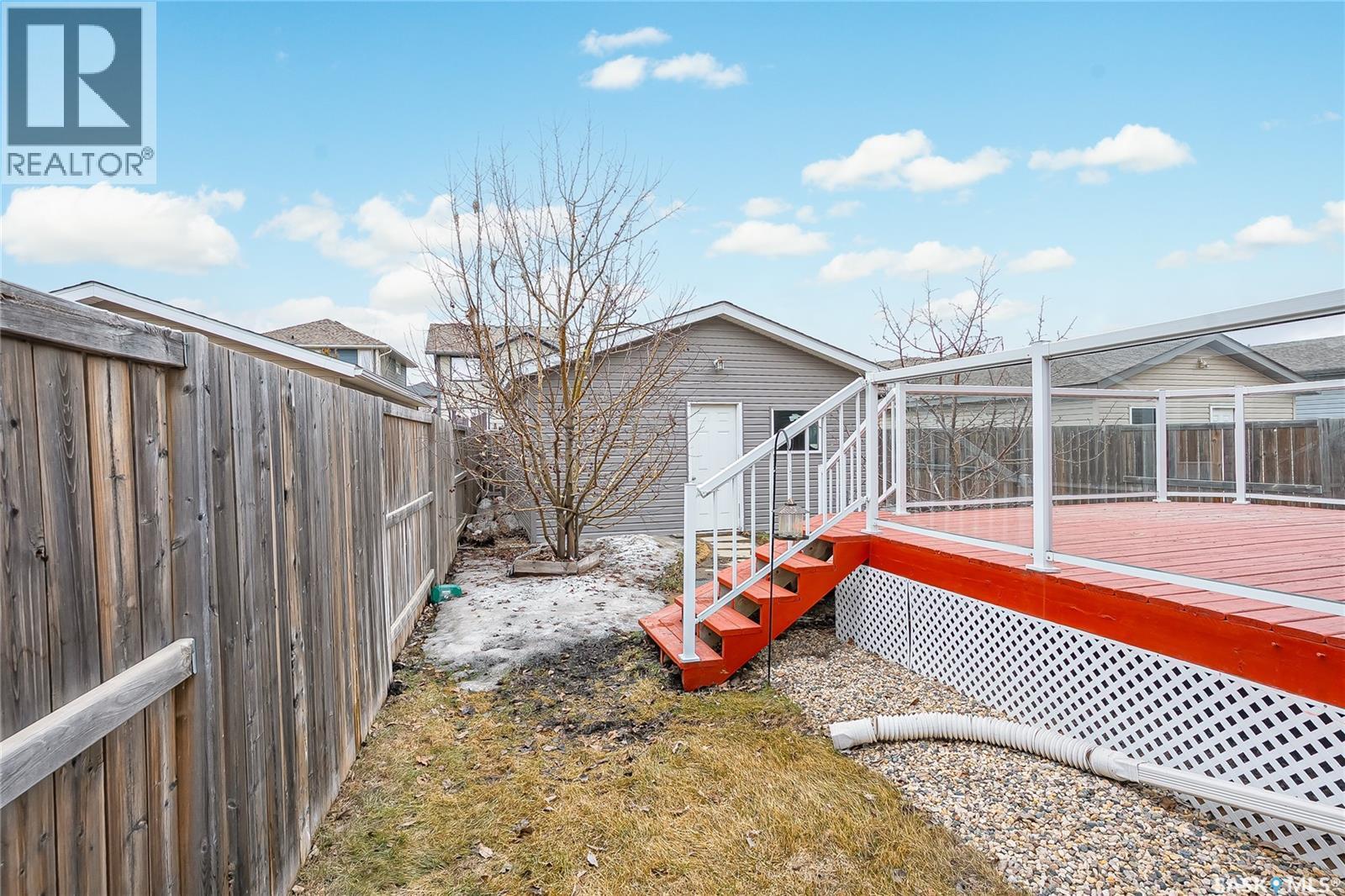 370 Cornish Road, Saskatoon, SK - Outdoor With Deck Patio Veranda