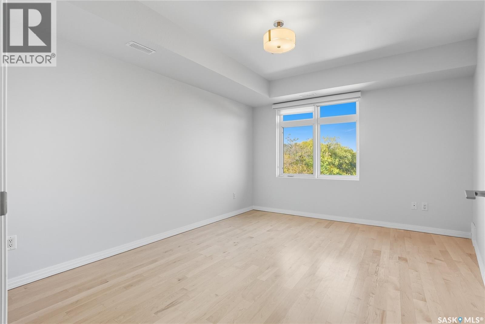 501 922 Broadway Avenue, Saskatoon, SK - Indoor Photo Showing Other Room