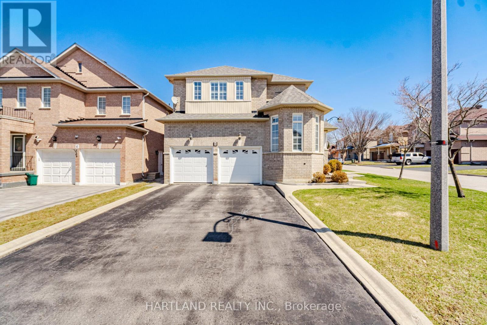 8 Westchester Crescent, Markham, ON - Outdoor With Facade