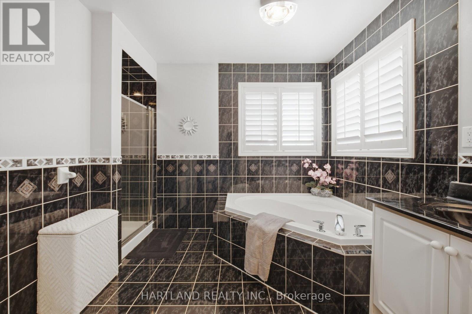 8 Westchester Crescent, Markham, ON - Indoor Photo Showing Bathroom