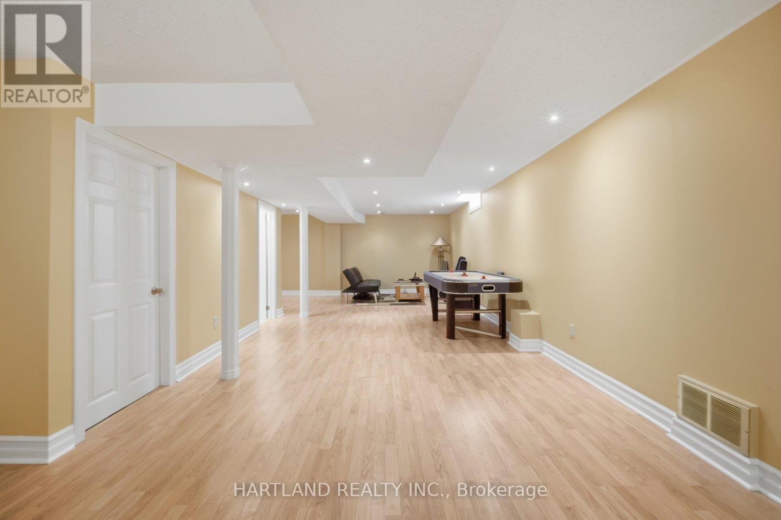 8 Westchester Crescent, Markham, ON - Indoor Photo Showing Other Room