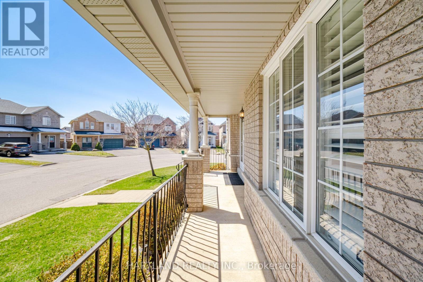 8 Westchester Crescent, Markham, ON - Outdoor