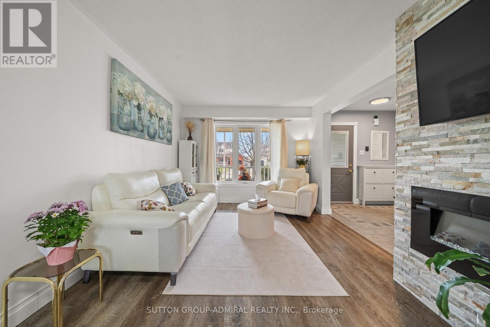 52 Moir Crescent, Barrie, ON - Indoor Photo Showing Living Room With Fireplace