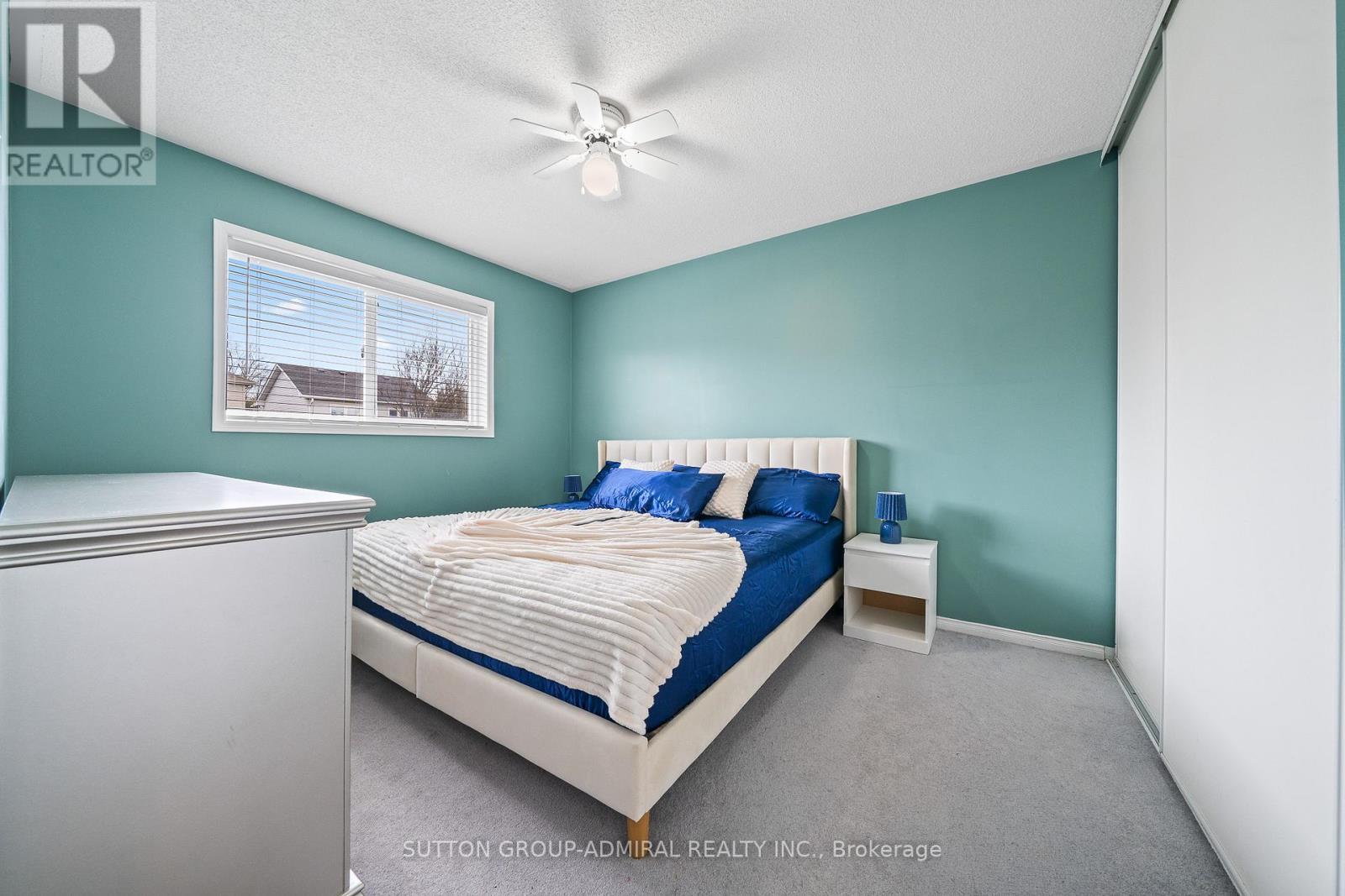 52 Moir Crescent, Barrie, ON - Indoor Photo Showing Bedroom