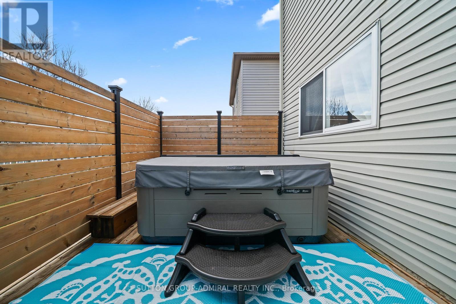 52 Moir Crescent, Barrie, ON - Outdoor With Exterior