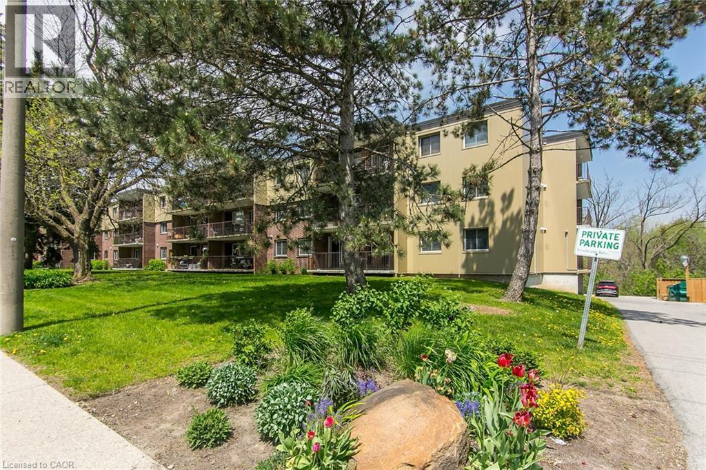 30 Avalon Place Unit# 203, Kitchener, ON - Outdoor