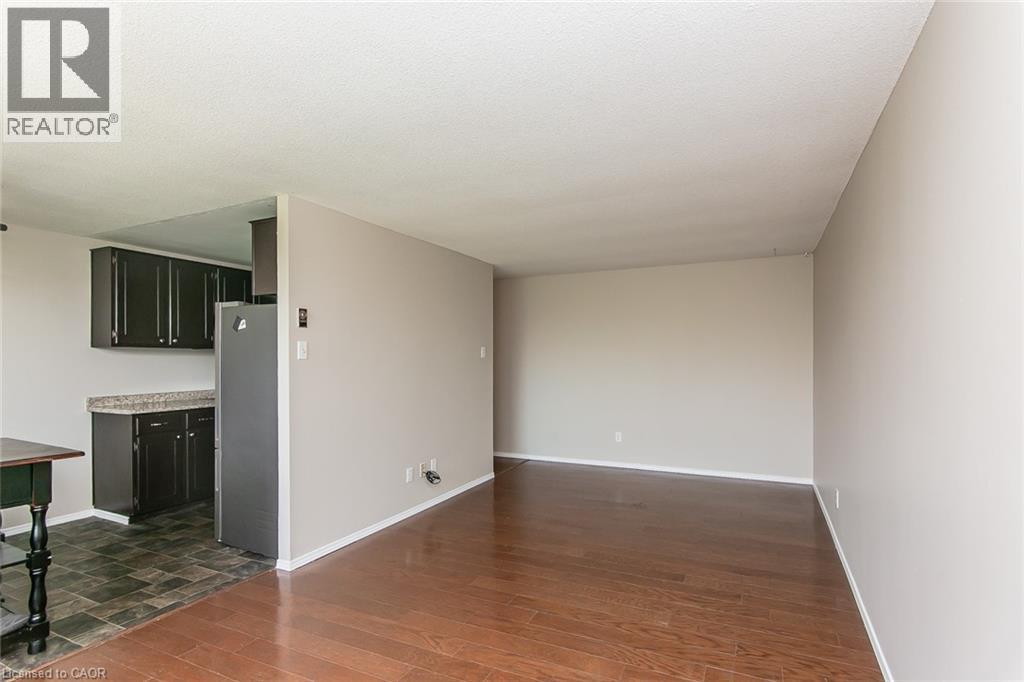 30 Avalon Place Unit# 203, Kitchener, ON - Indoor Photo Showing Other Room