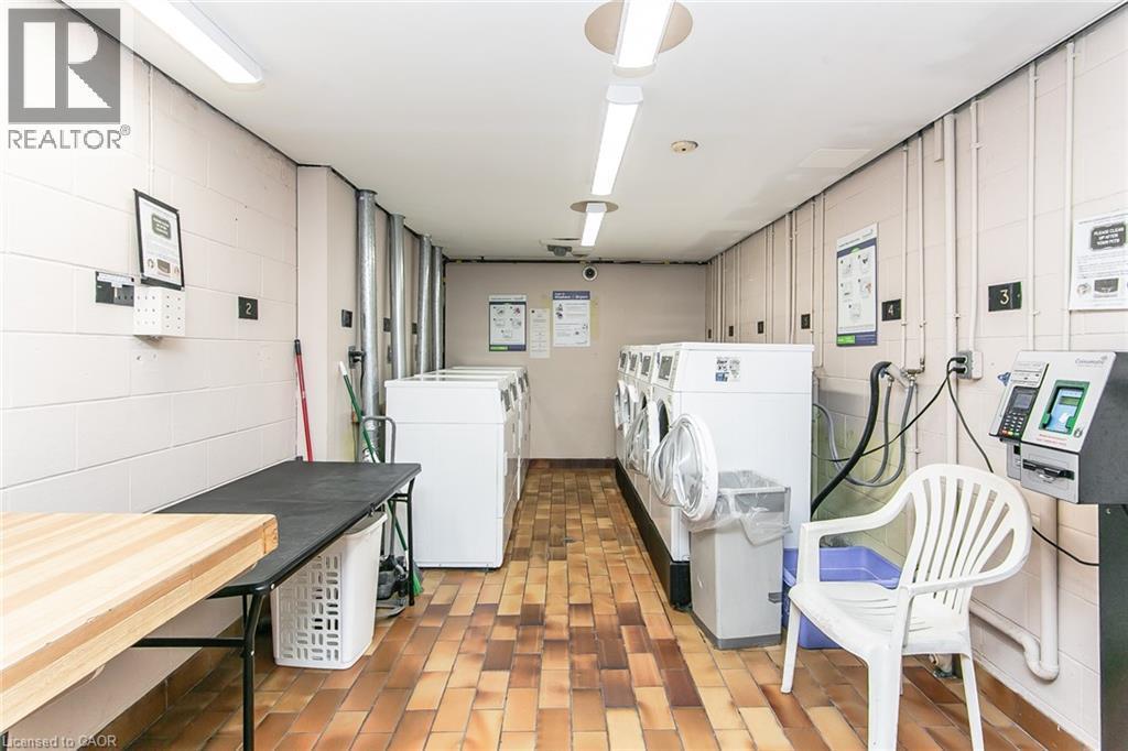 30 Avalon Place Unit# 203, Kitchener, ON - Indoor Photo Showing Laundry Room