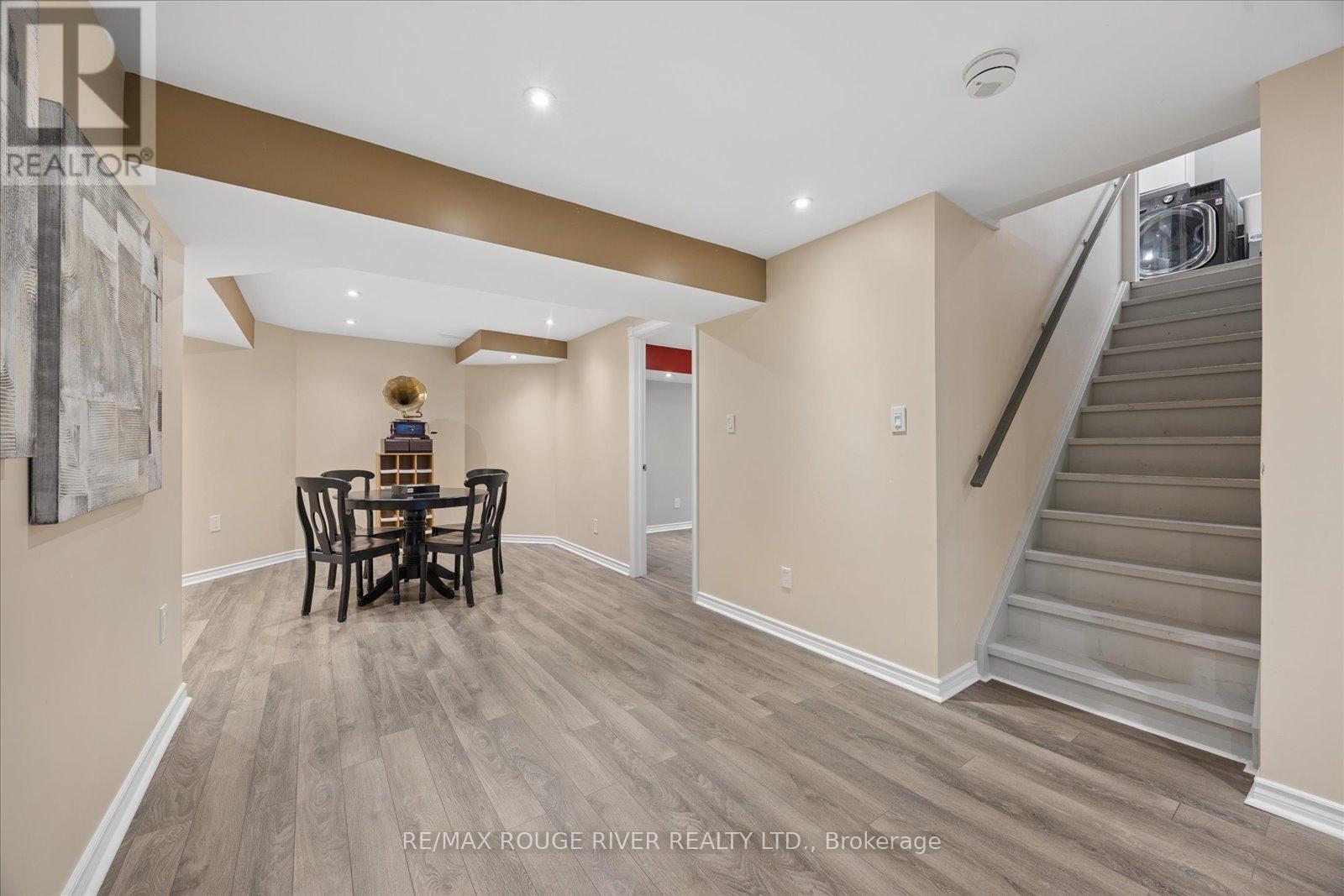9 Elder Crescent, Whitby (Brooklin), ON - Indoor