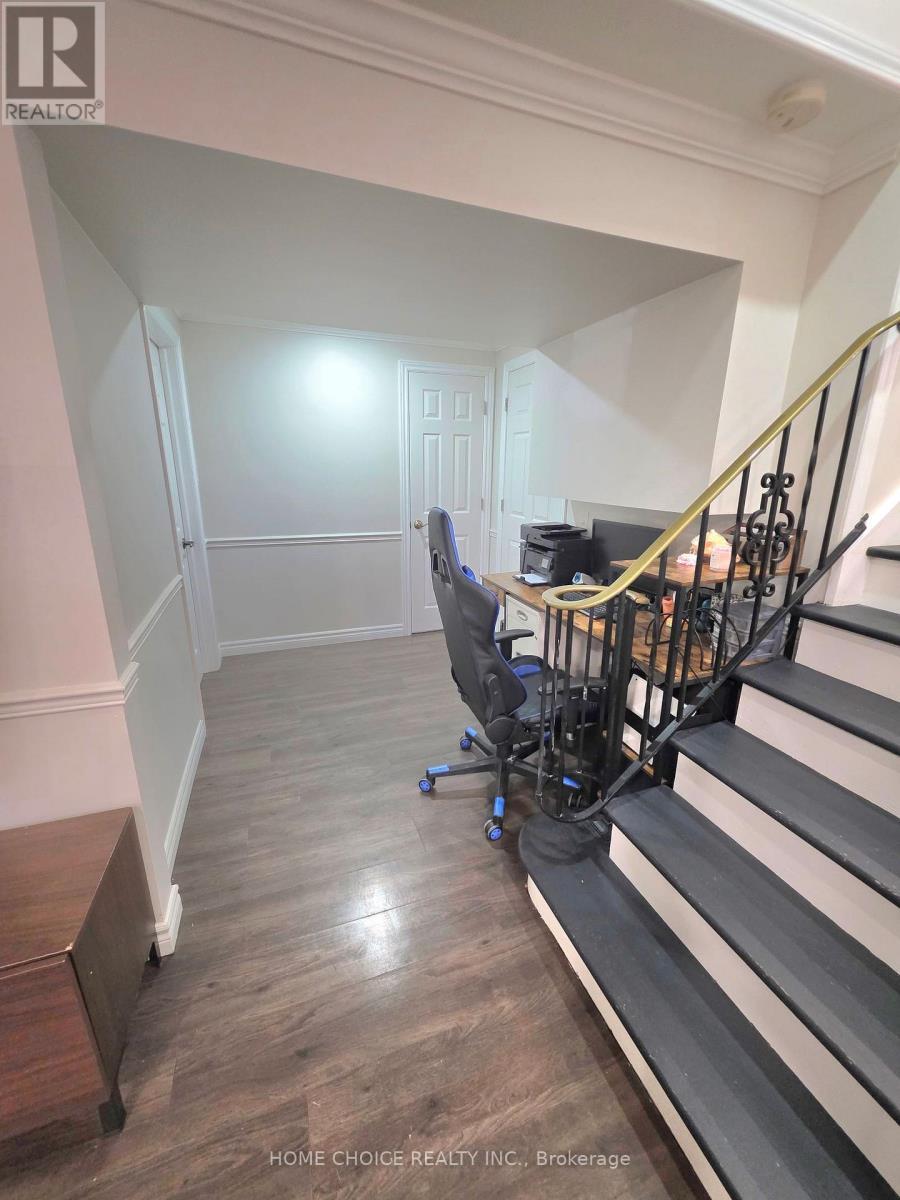 130 Champlain Crescent, Kitchener, ON - Indoor
