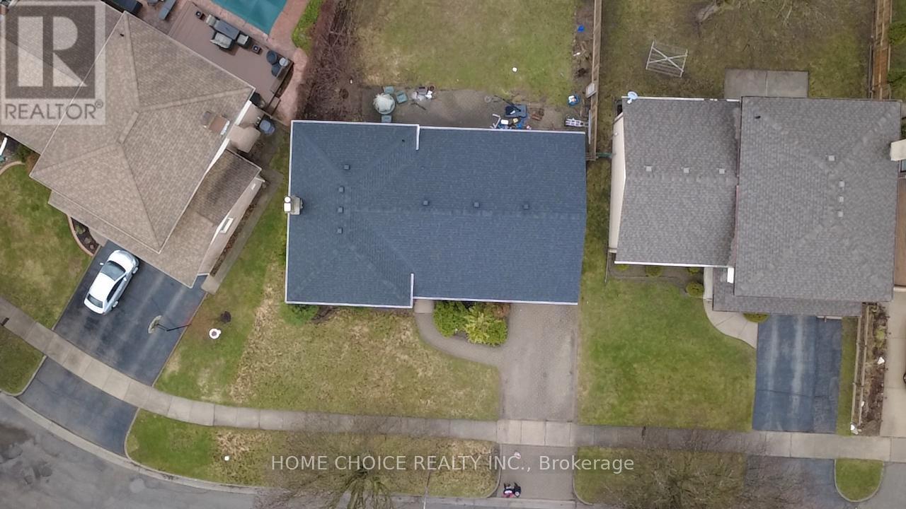 130 Champlain Crescent, Kitchener, ON -