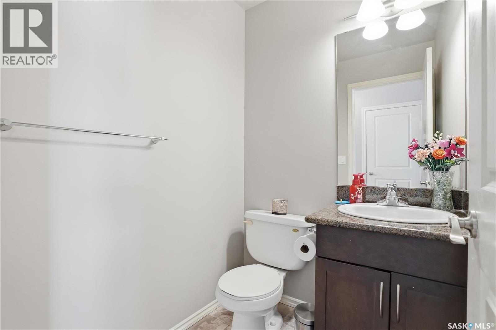 402 615 Lynd Crescent, Saskatoon, SK - Indoor Photo Showing Bathroom