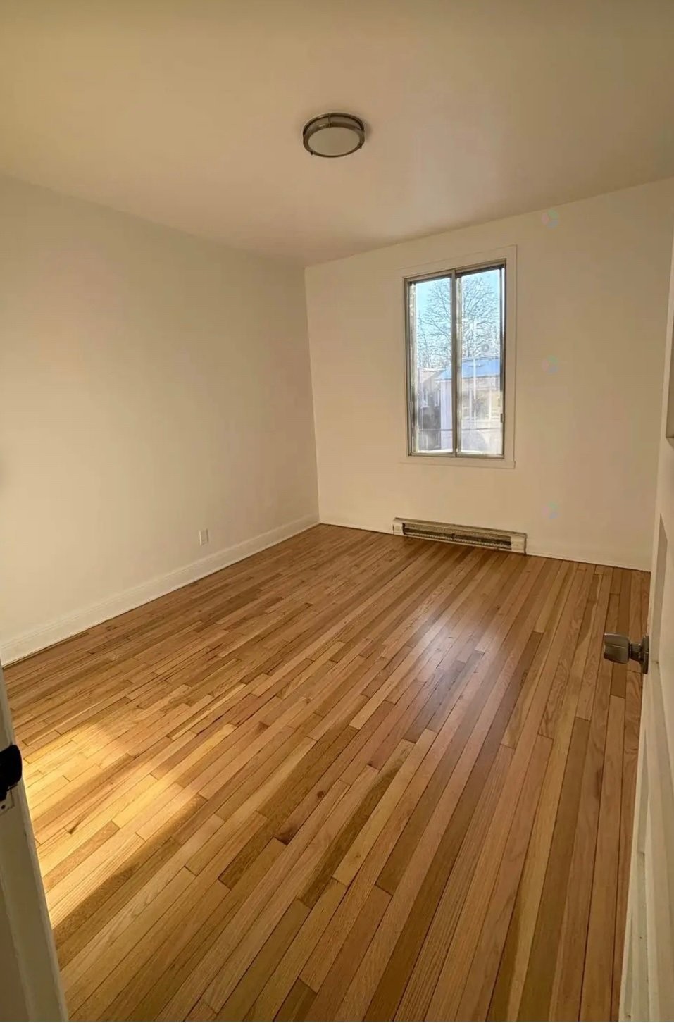 Bedroom - 4610 Boul. Grand, Montréal (Côte-Des-Neiges/Notre-Dame-De-Grâce), QC - Indoor Photo Showing Other Room