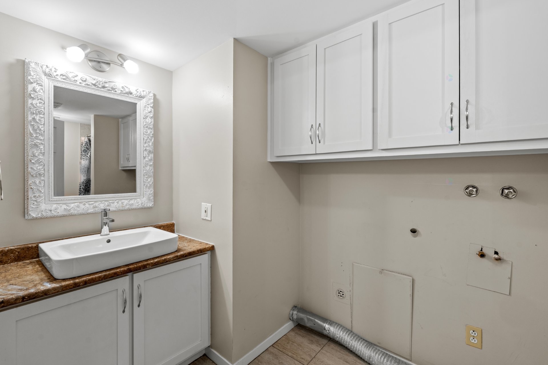 Bathroom - 305-485 Rue Rochon, Saint-Jérôme, QC - Indoor Photo Showing Bathroom