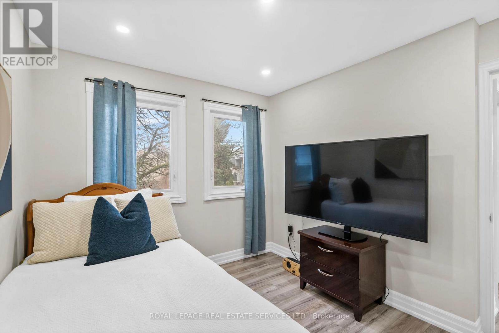 22 - 1176 Jamesway Boulevard, Oakville, ON - Indoor