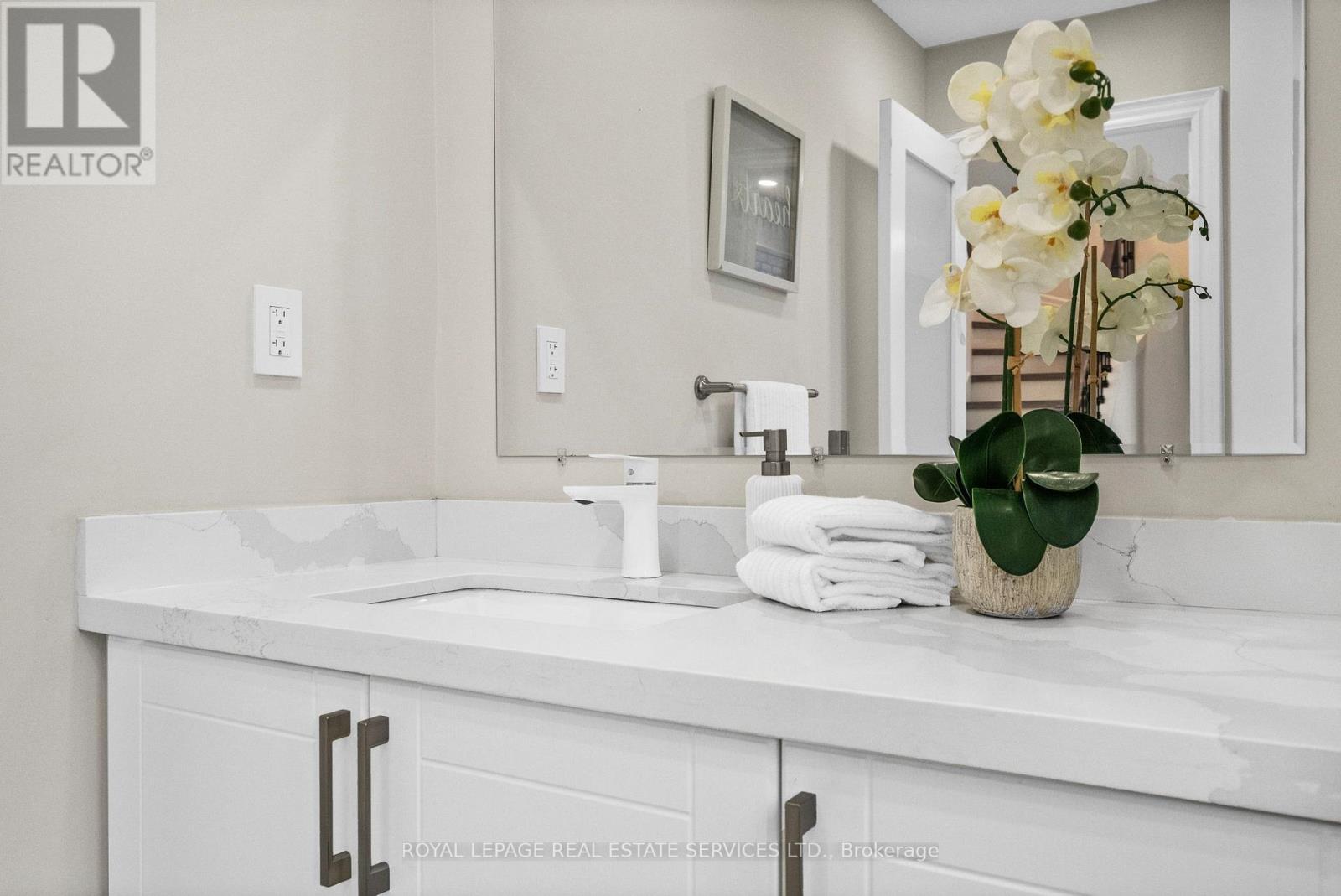22 - 1176 Jamesway Boulevard, Oakville, ON - Indoor Photo Showing Bathroom