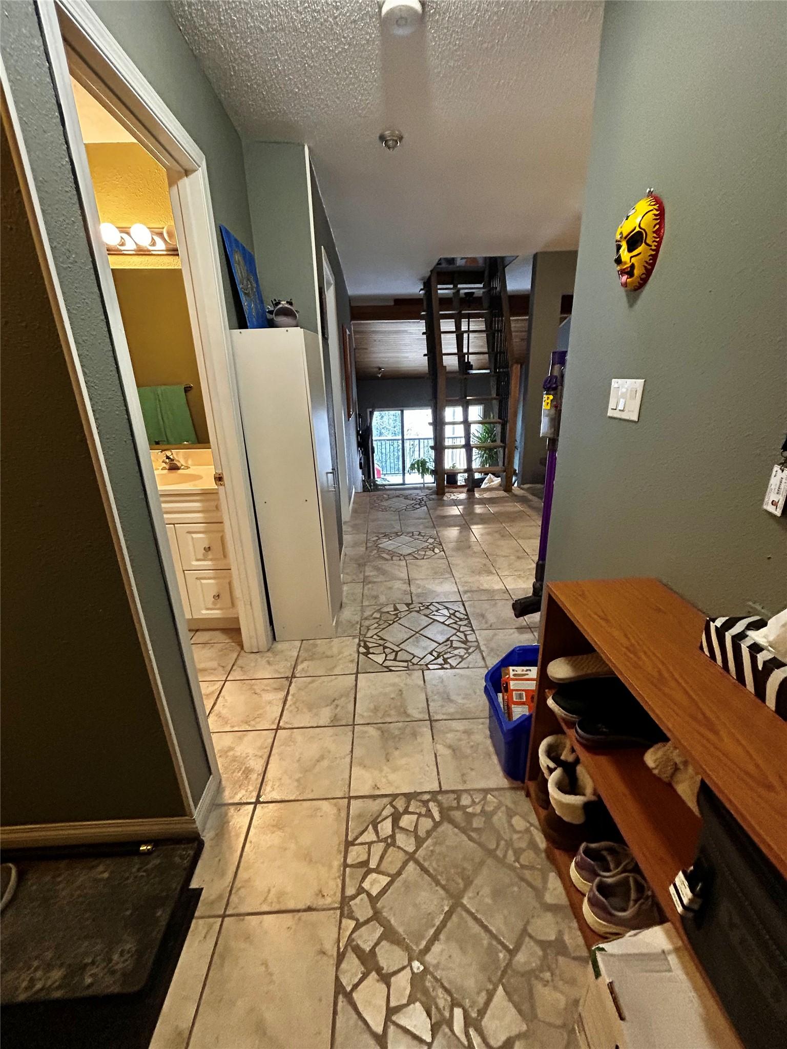 1025-930 Dogwood Drive, Kimberley, BC - Indoor Photo Showing Other Room