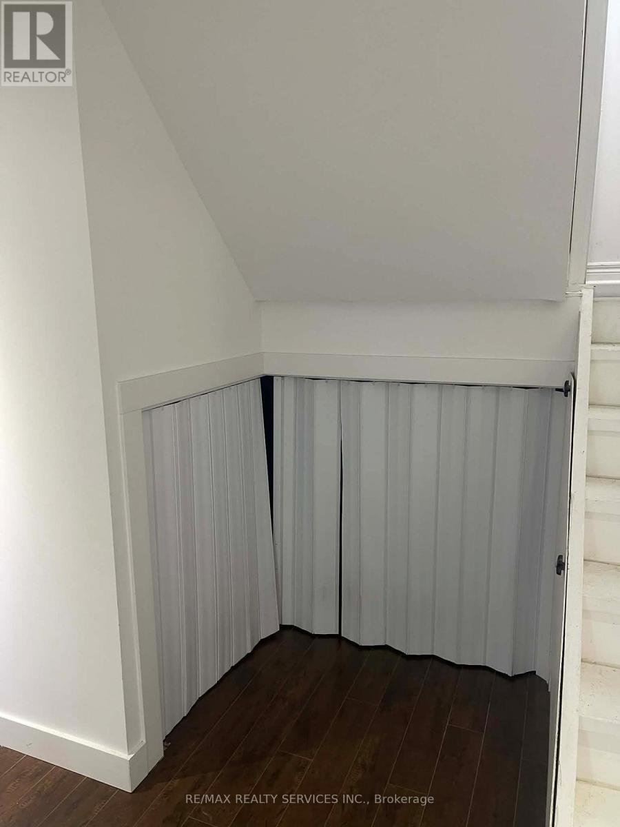 920 Ledbury Crescent, Mississauga, ON - Indoor Photo Showing Other Room