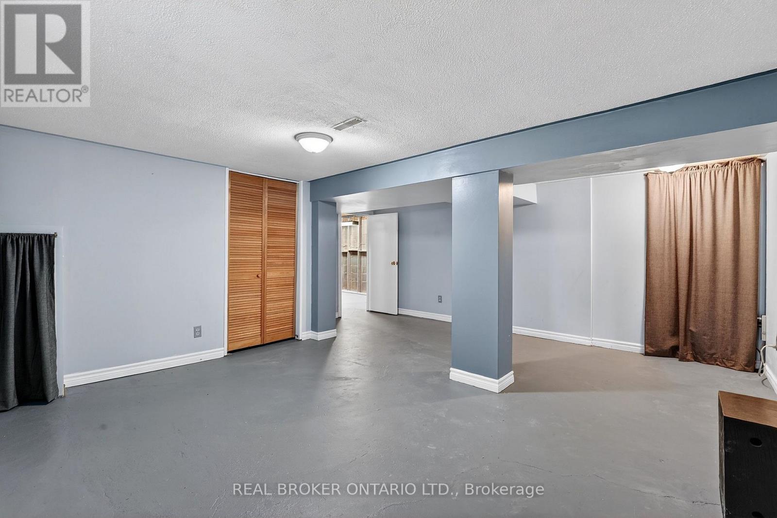 379 Talbot Street, Hamilton, ON - Photo Showing Other Room