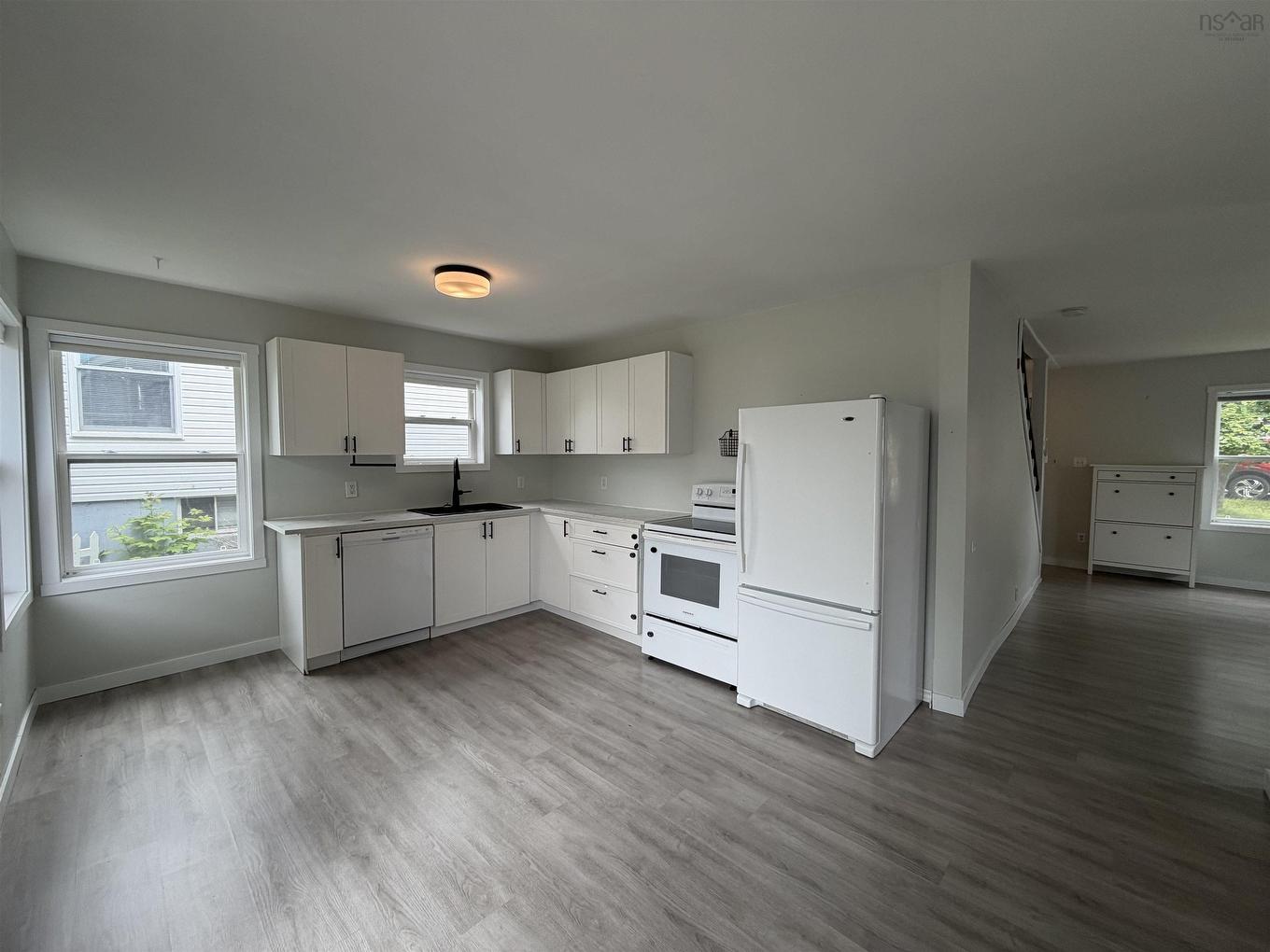99 Poplar Street, Pictou, NS - Indoor Photo Showing Kitchen