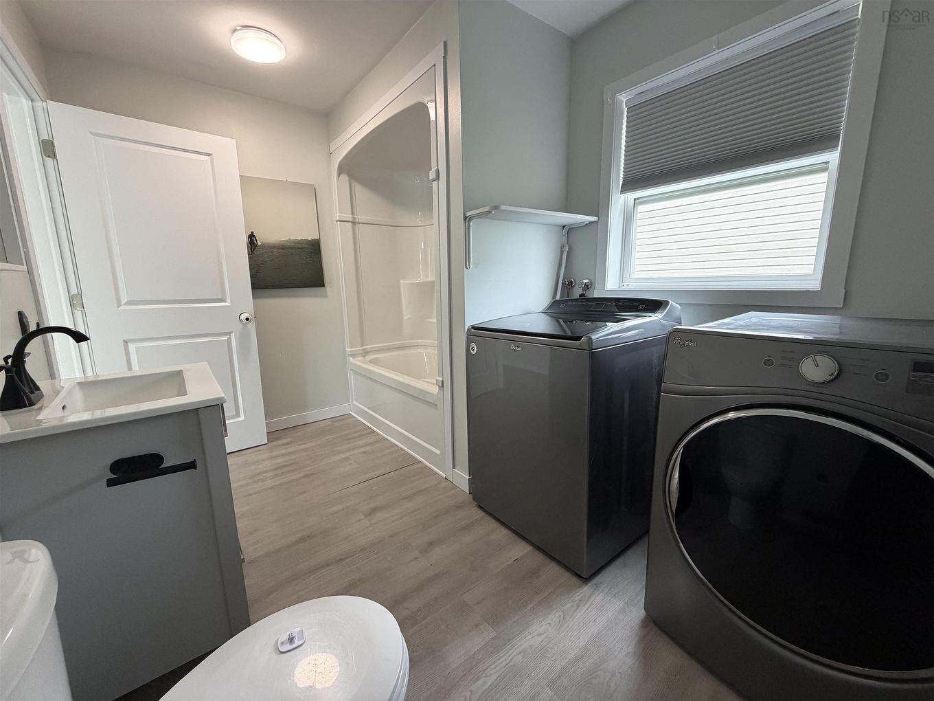 99 Poplar Street, Pictou, NS - Indoor Photo Showing Laundry Room
