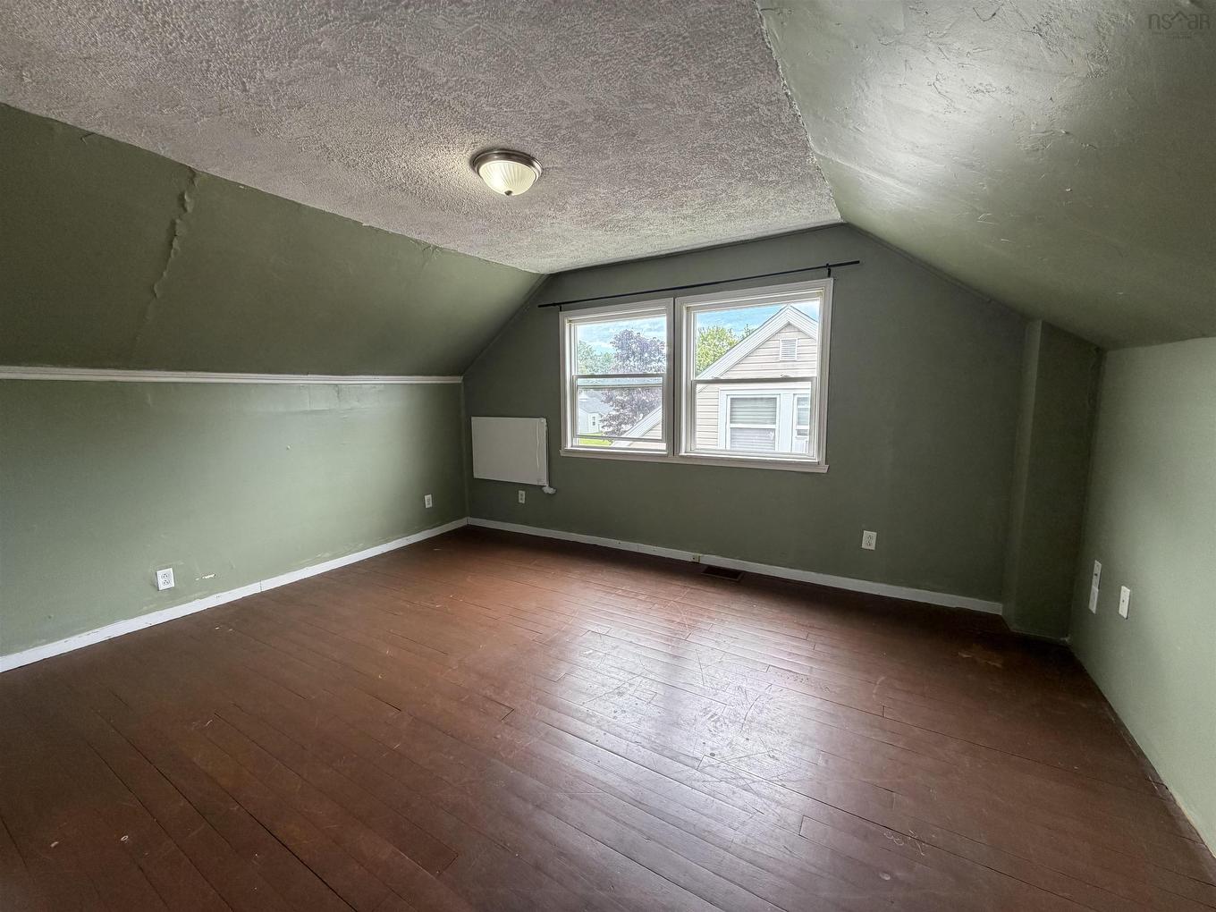 99 Poplar Street, Pictou, NS - Indoor Photo Showing Other Room