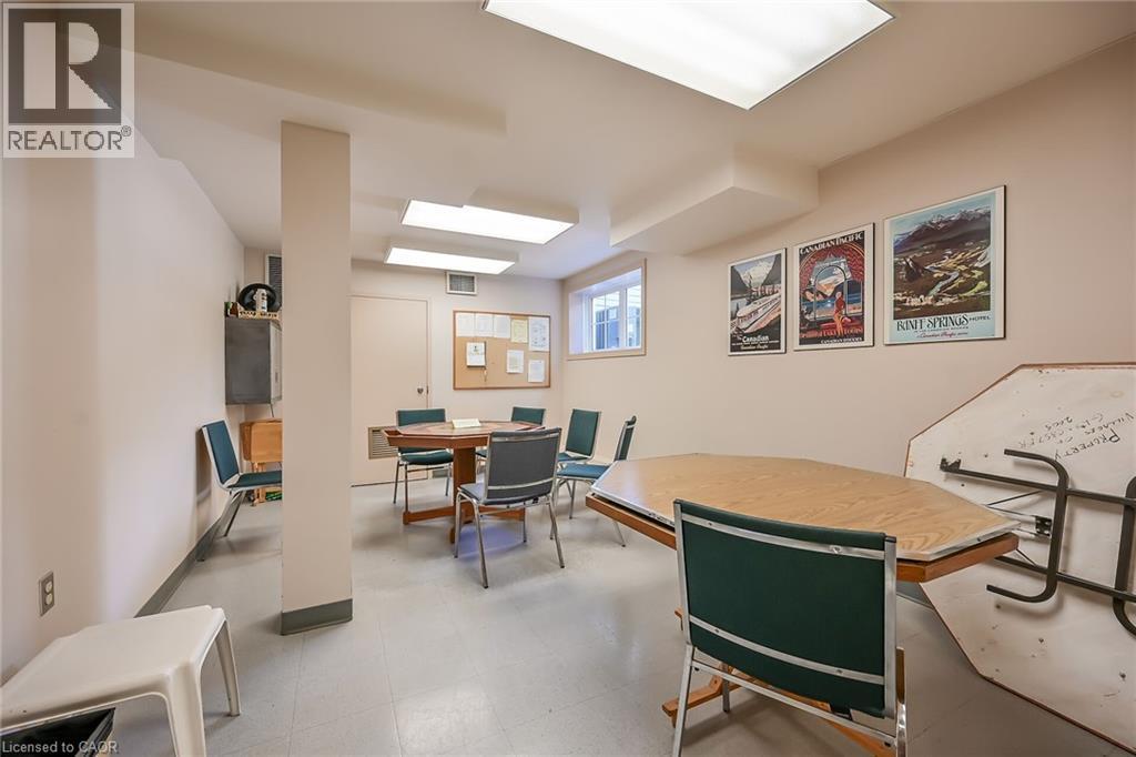 232 Silverbirch Boulevard, Hamilton, ON - Indoor