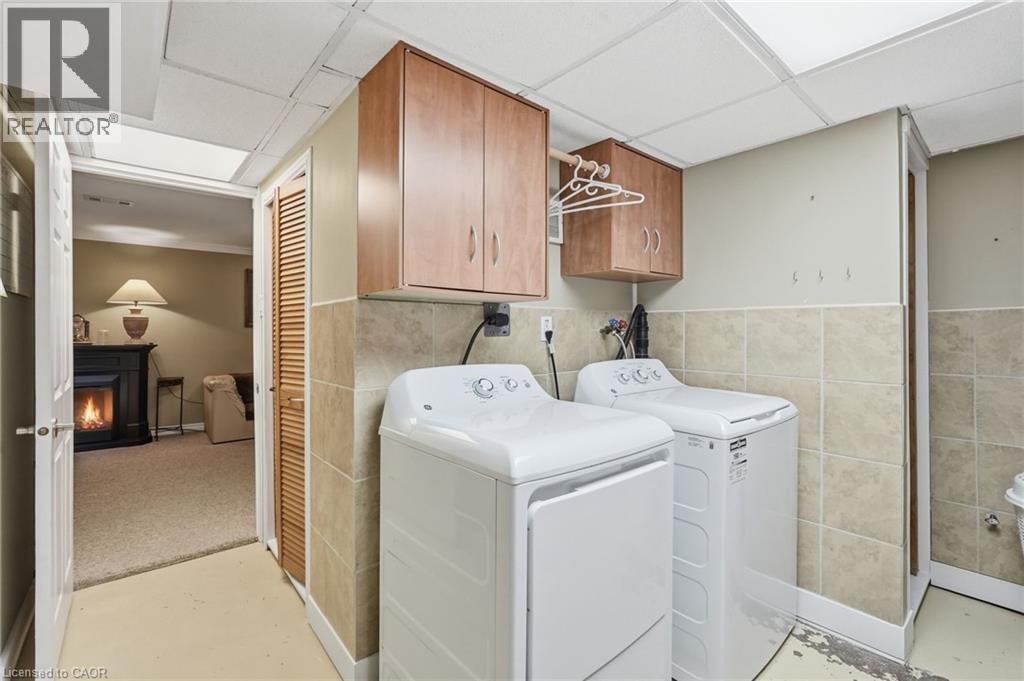 54 Bingham Road, Hamilton, ON - Indoor Photo Showing Laundry Room