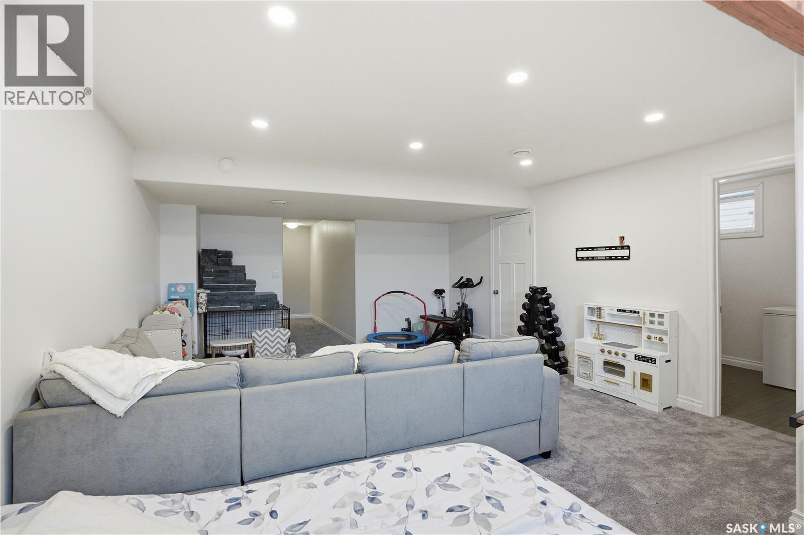 259 Henick Crescent, Saskatoon, SK